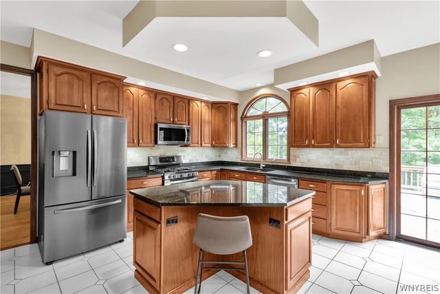 914 Underhill Road, Aurora, NY 14052