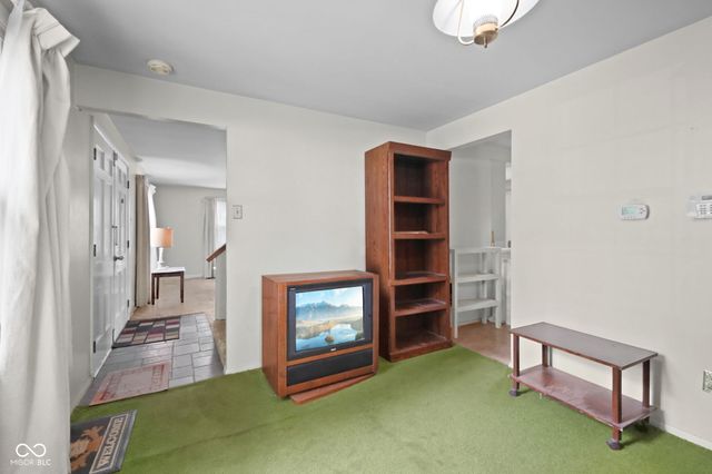 10211 Heather Hills Road, Indianapolis, IN 46229