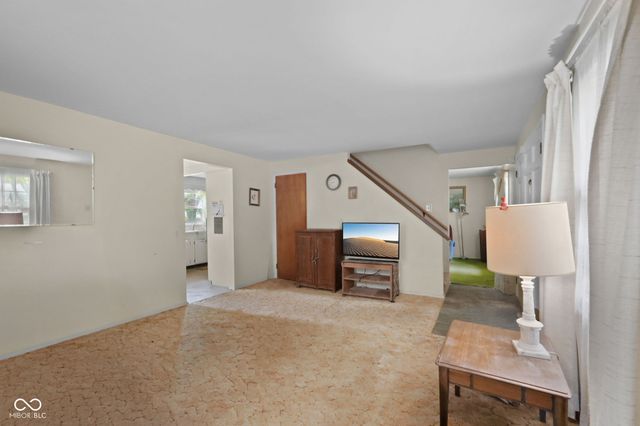 10211 Heather Hills Road, Indianapolis, IN 46229