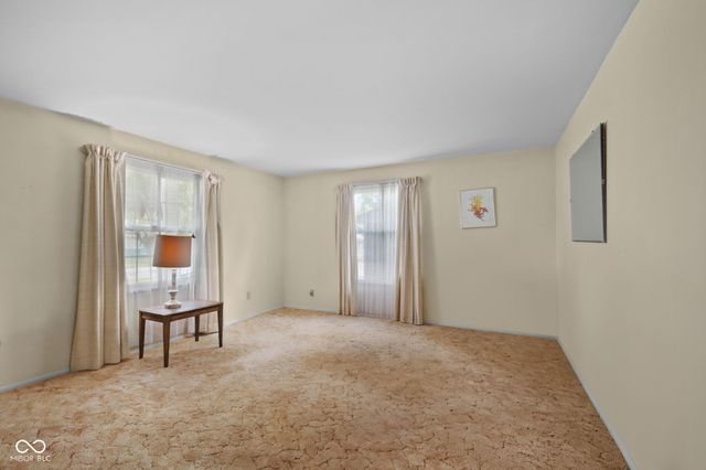 10211 Heather Hills Road, Indianapolis, IN 46229