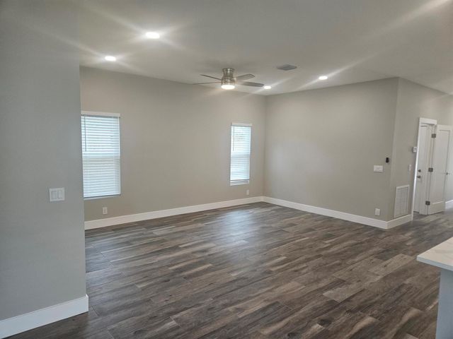 5227 SE Isabelita Avenue, Stuart, FL 34997