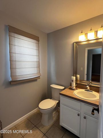1624 Melville Street, Oakhurst, NJ 07755