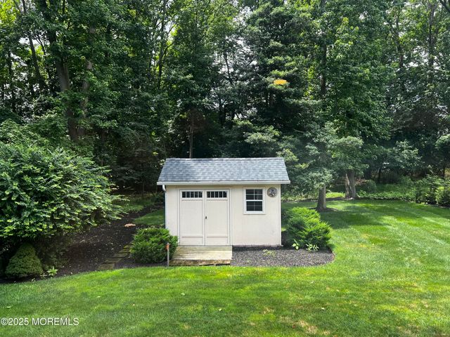 1624 Melville Street, Oakhurst, NJ 07755