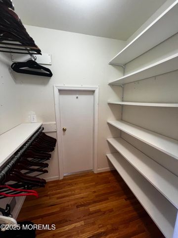 1624 Melville Street, Oakhurst, NJ 07755