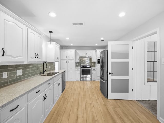 205 Rock Springs Court, Waxahachie, TX 75165