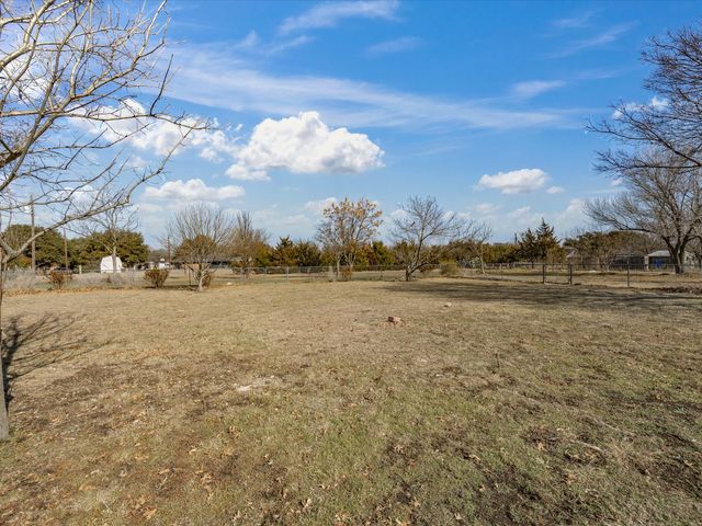 205 Rock Springs Court, Waxahachie, TX 75165