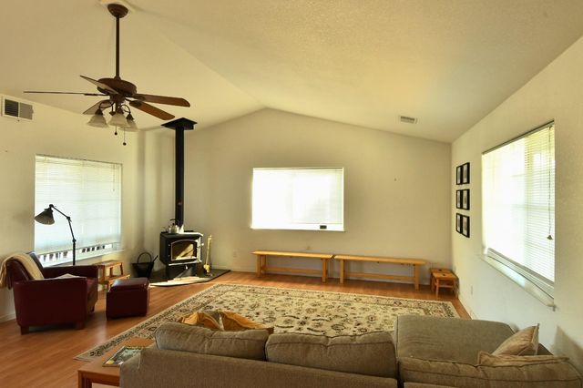 5650 Donkey Ln, Coulterville, CA 95311