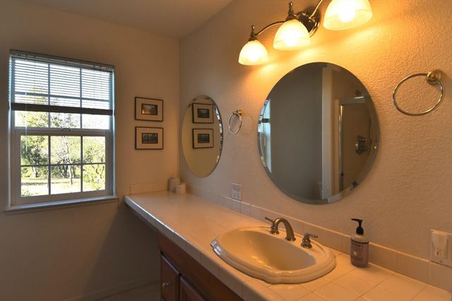 5650 Donkey Ln, Coulterville, CA 95311