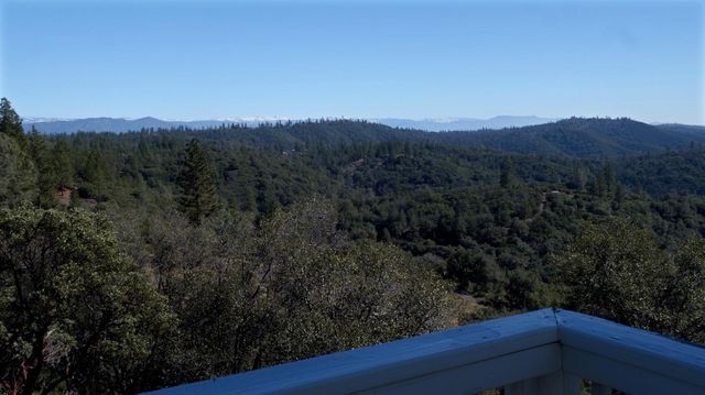 5650 Donkey Ln, Coulterville, CA 95311