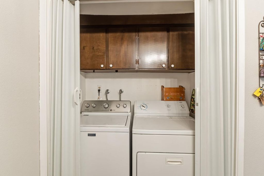 Image 10 of property listing at 5090 N College Avenue # 108, Fresno, CA 93704