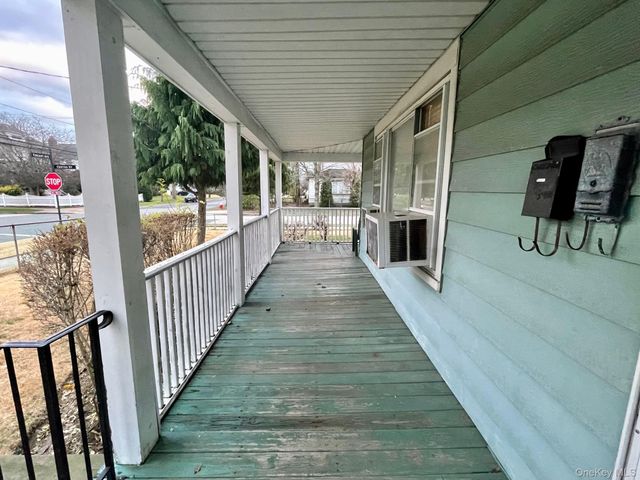 315 Vincent Avenue 2, Lynbrook, NY 11563