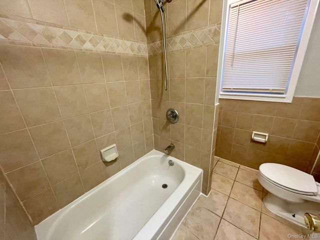 315 Vincent Avenue 2, Lynbrook, NY 11563