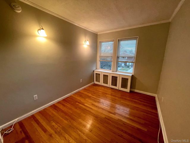 315 Vincent Avenue 2, Lynbrook, NY 11563