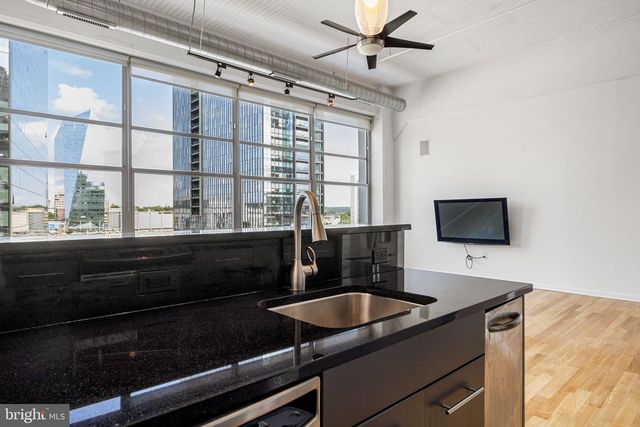 2200-28 ARCH ST #716, Philadelphia, PA 19103
