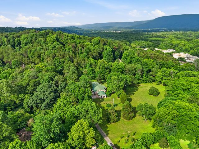 350 B Carden Street, Soddy Daisy, TN 37379