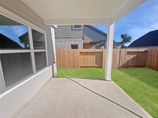 9781 Enclave Ridge Road, Willis, TX 77318