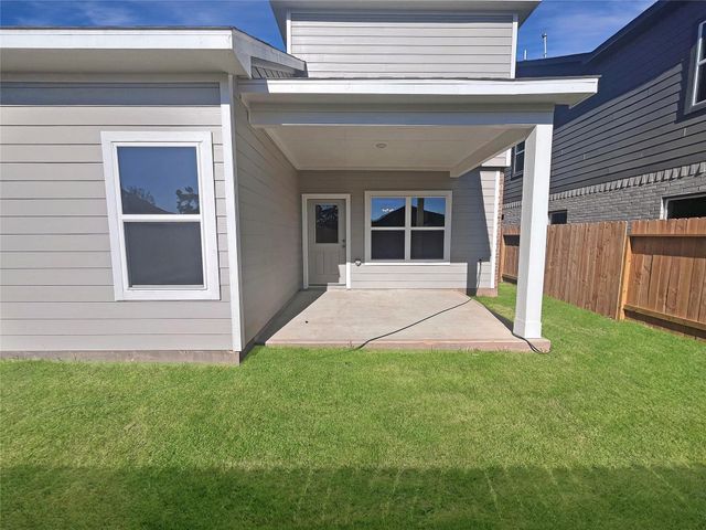 9781 Enclave Ridge Road, Willis, TX 77318