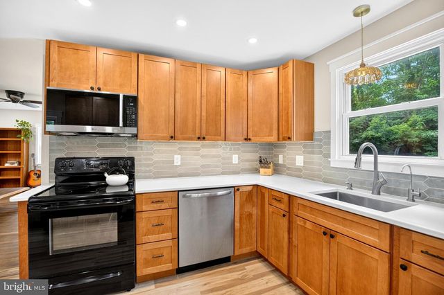 164 SILVER LAKE DR, Clementon, NJ 08021