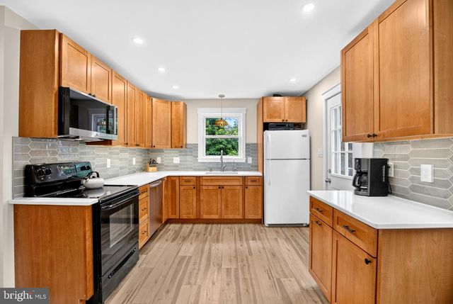 164 SILVER LAKE DR, Clementon, NJ 08021