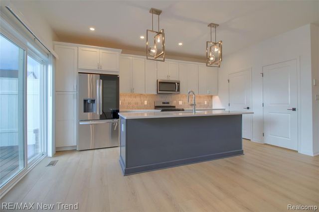 10703 Barrett, Plymouth, MI 48170