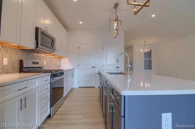 10703 Barrett, Plymouth, MI 48170