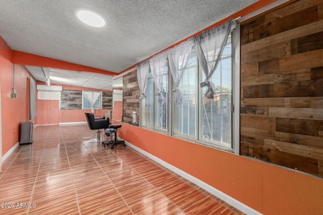 834 E VINE Avenue, Mesa, AZ 85204