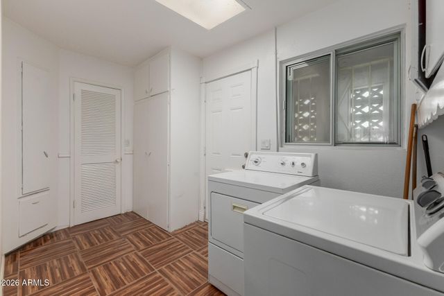 834 E VINE Avenue, Mesa, AZ 85204