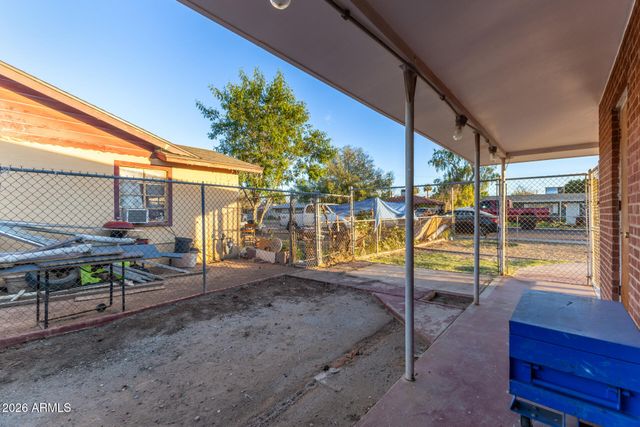 834 E VINE Avenue, Mesa, AZ 85204