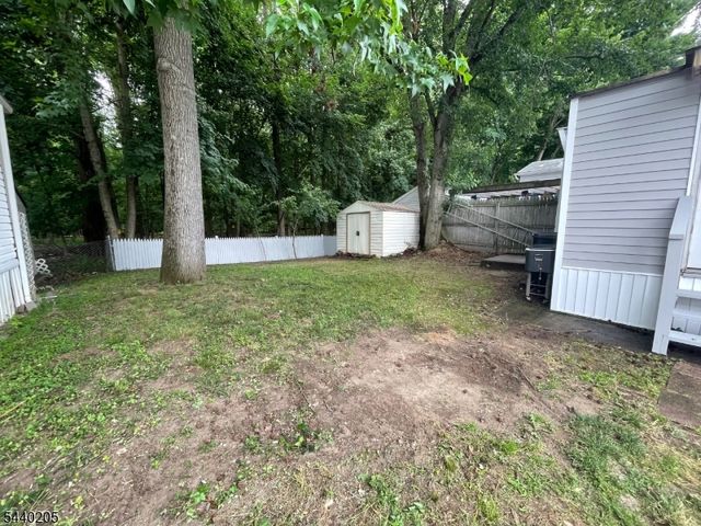7 5th St., Wayne Twp., NJ 07470