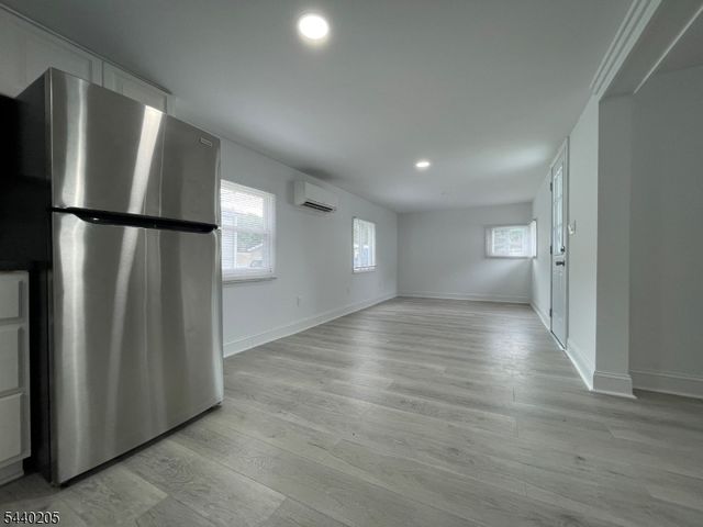 7 5th St., Wayne Twp., NJ 07470