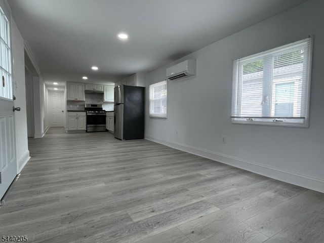 7 5th St., Wayne Twp., NJ 07470