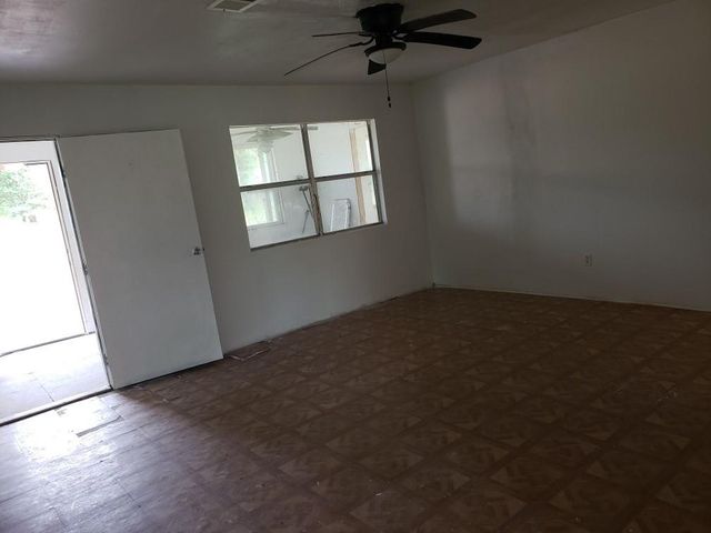 14472 County Road 229, Bedias, TX 77831