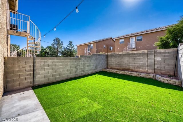 8005 Draco Circle 101, Las Vegas, NV 89128