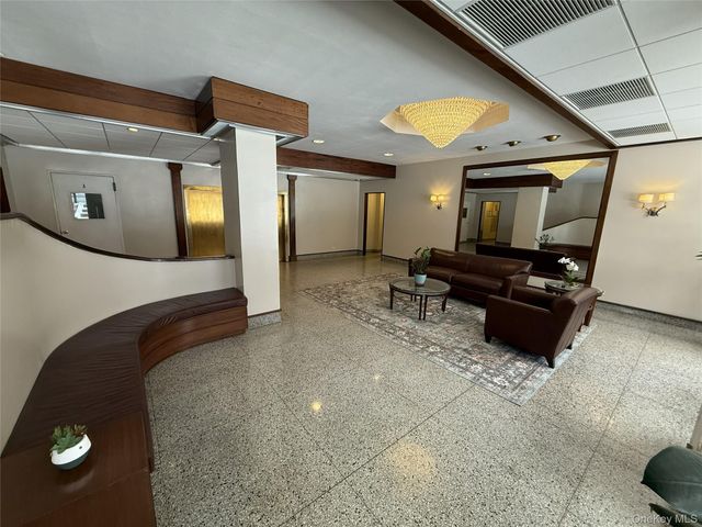 72-35 112th Street 10C, Forest Hills, NY 11375