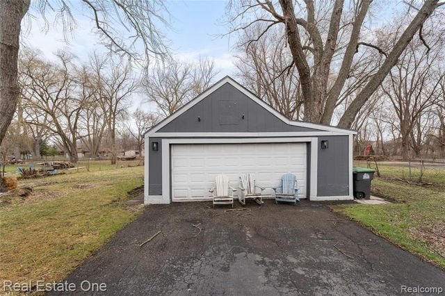 26170 Wick Road, Taylor, MI 48180