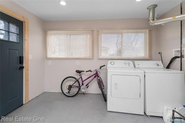 26170 Wick Road, Taylor, MI 48180