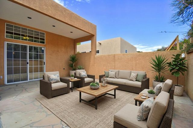 5724 Peppertree Place NE, Albuquerque, NM 87111