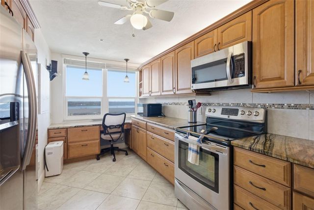 17900 GULF BOULEVARD 12C, Redington Shores, FL 33708