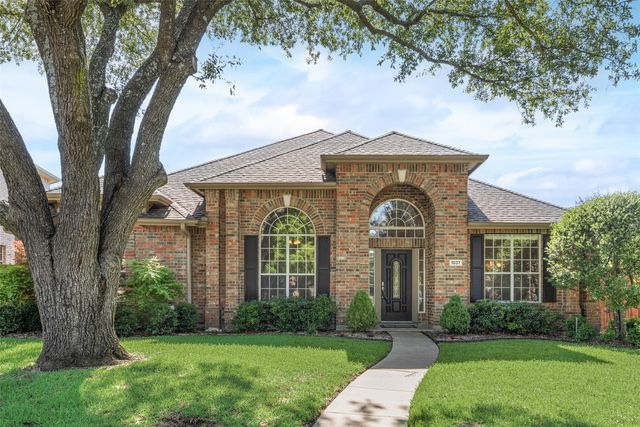 1037 Rosinweed Drive, Mesquite, TX 75149