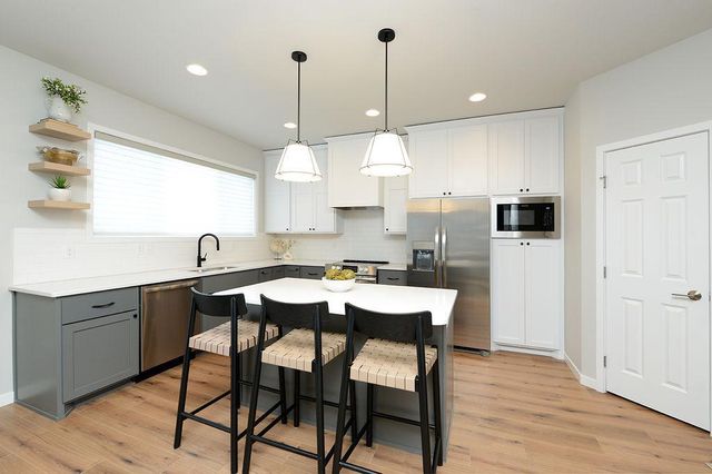 3707 Merrifield Drive S, Fargo, ND 58104