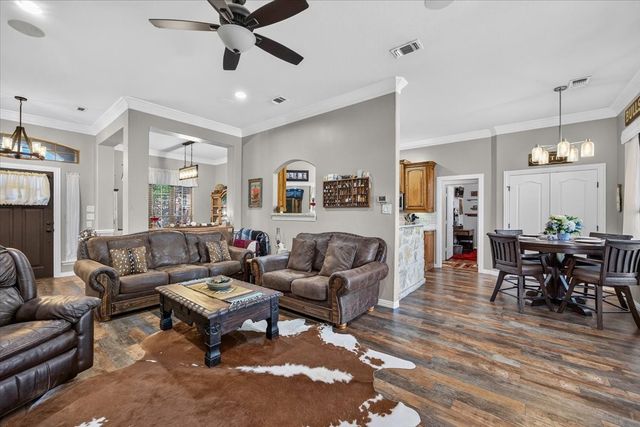 152 Savannah Drive, Weatherford, TX 76087