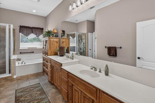 152 Savannah Drive, Weatherford, TX 76087