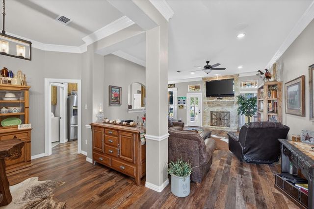 152 Savannah Drive, Weatherford, TX 76087
