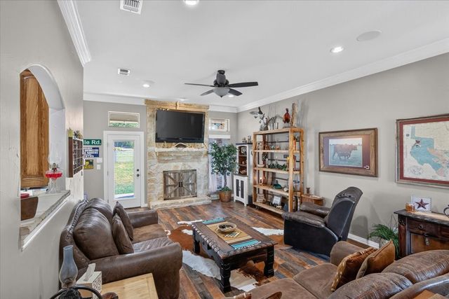 152 Savannah Drive, Weatherford, TX 76087