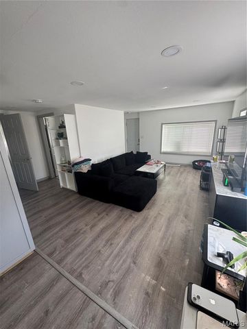 3494 Ludlow Avenue, Bridgeton, MO 63044