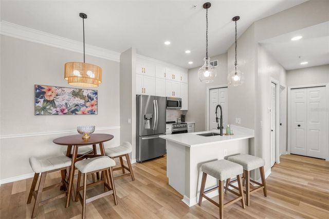 5160 NORTHRIDGE ROAD 302, Sarasota, FL 34238