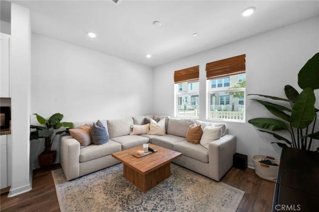 3959 Lavine, Corona, CA 92883