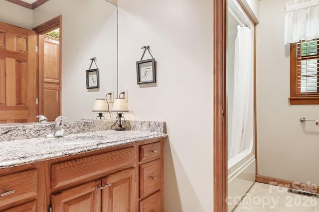 2111 Wayles Court, Gastonia, NC 28056