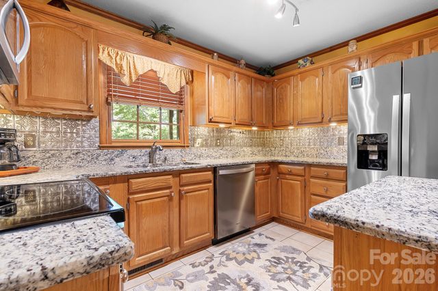 2111 Wayles Court, Gastonia, NC 28056