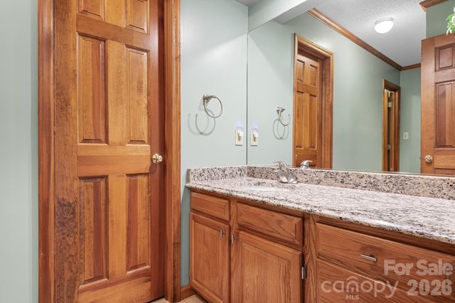 2111 Wayles Court, Gastonia, NC 28056